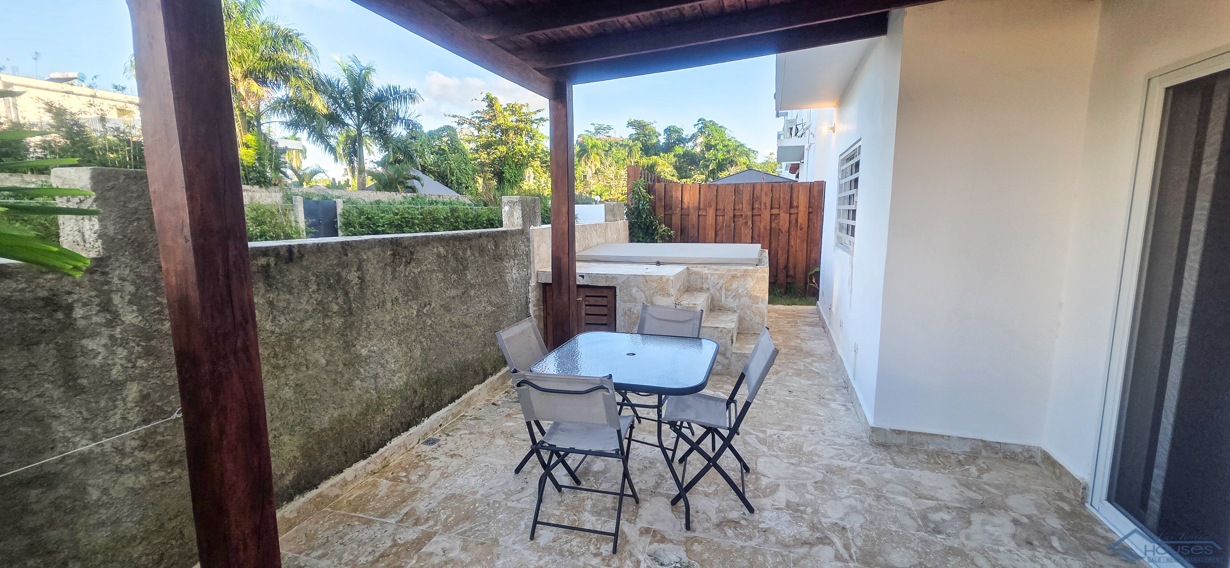 MODERN 2BR APT WITH PRIVATE JACUZZI NEAR PUNTA POPY