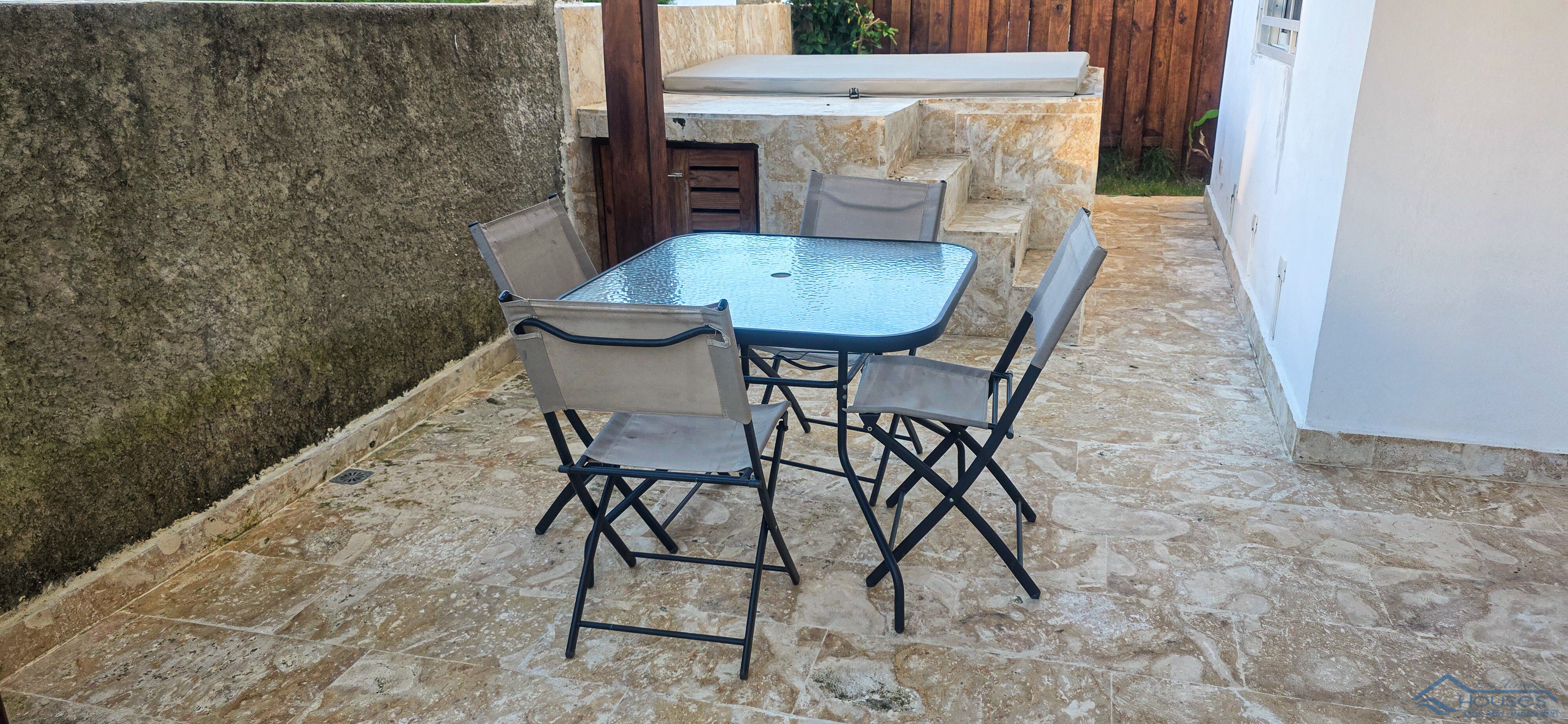 MODERN 2BR APT WITH PRIVATE JACUZZI NEAR PUNTA POPY