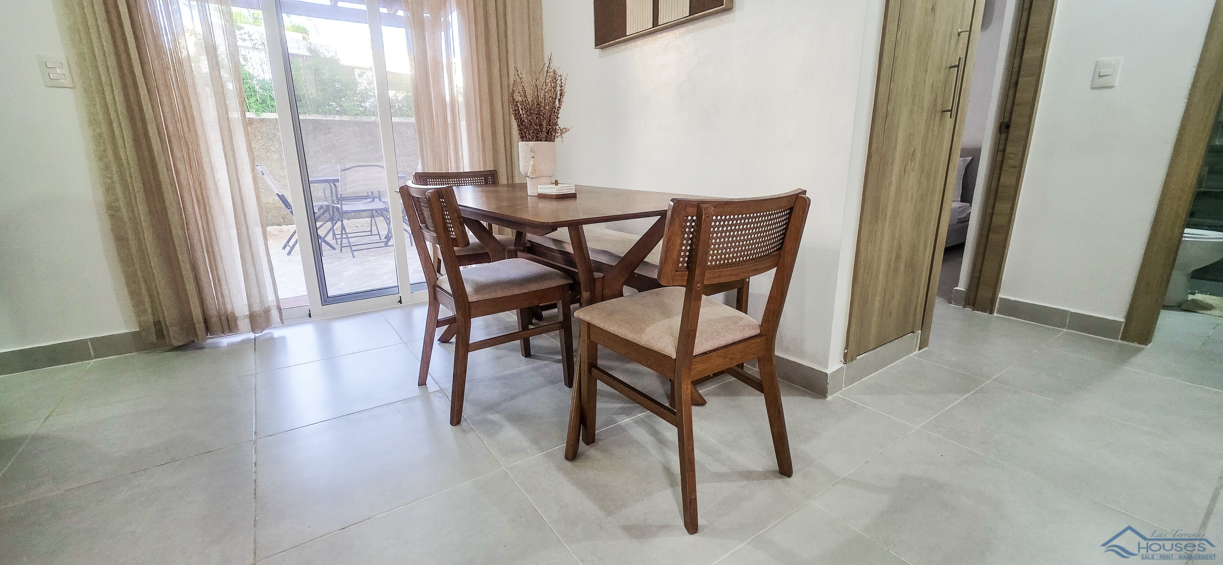 MODERN 2BR APT WITH PRIVATE JACUZZI NEAR PUNTA POPY