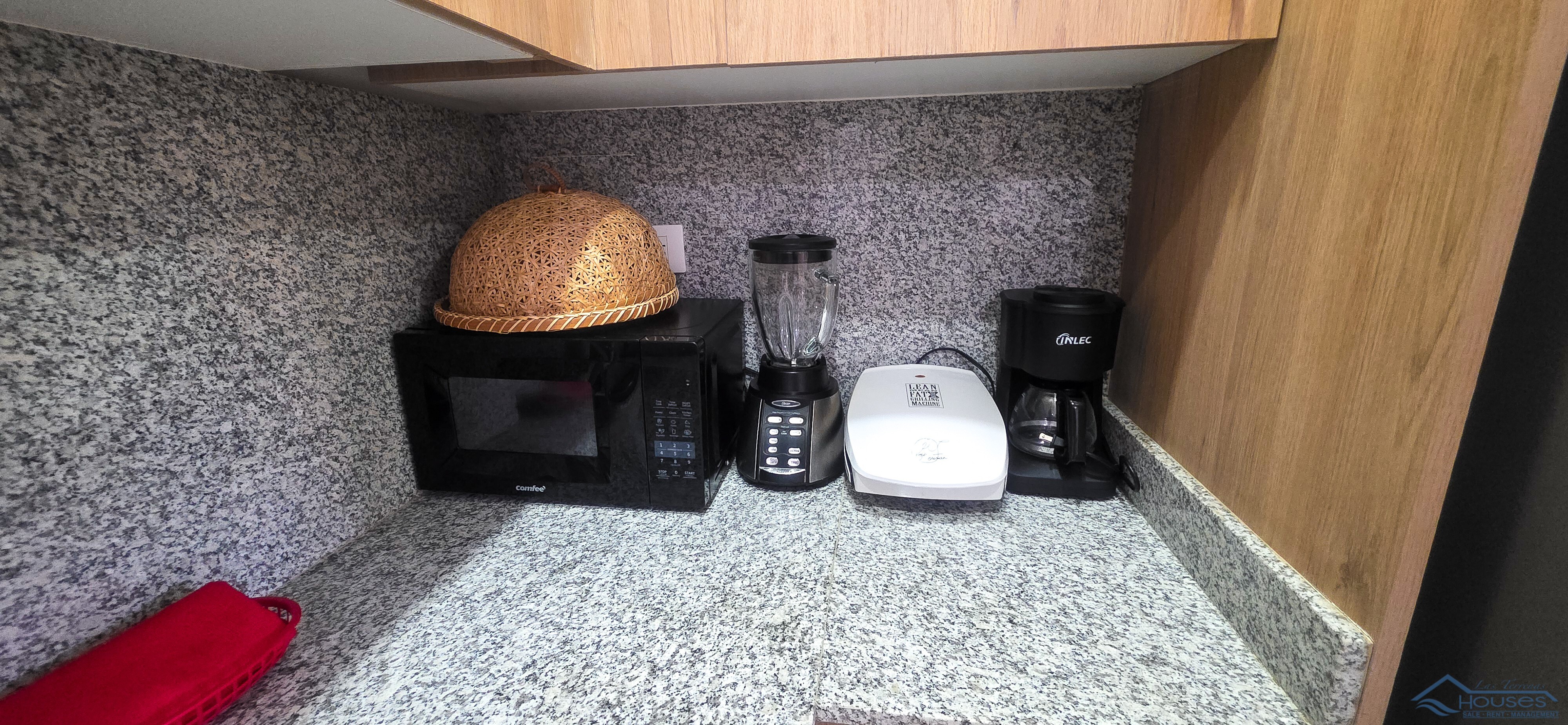 MODERN 2BR APT WITH PRIVATE JACUZZI NEAR PUNTA POPY