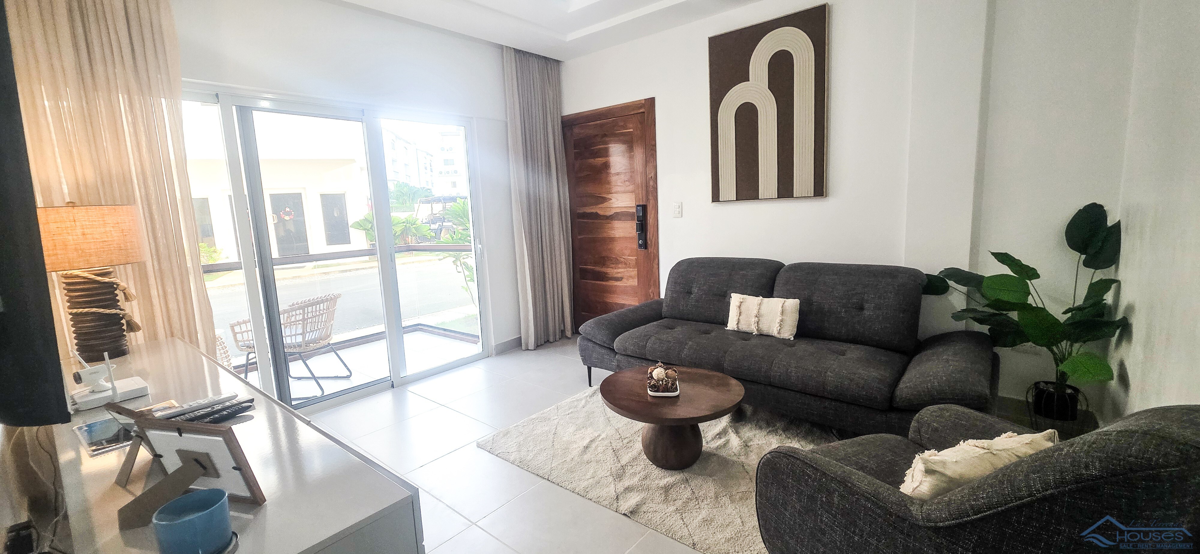 MODERN 2BR APT WITH PRIVATE JACUZZI NEAR PUNTA POPY
