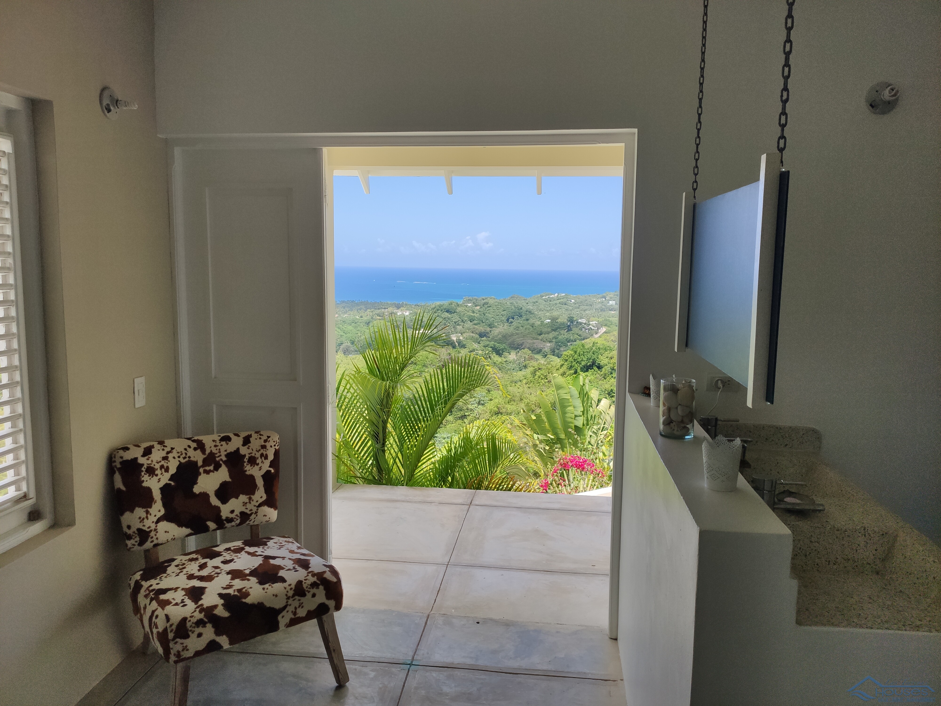 Tropical Retreat with Panoramic Ocean Views in La Jagua, Las Terrenas: A Unique Resale Opportunity