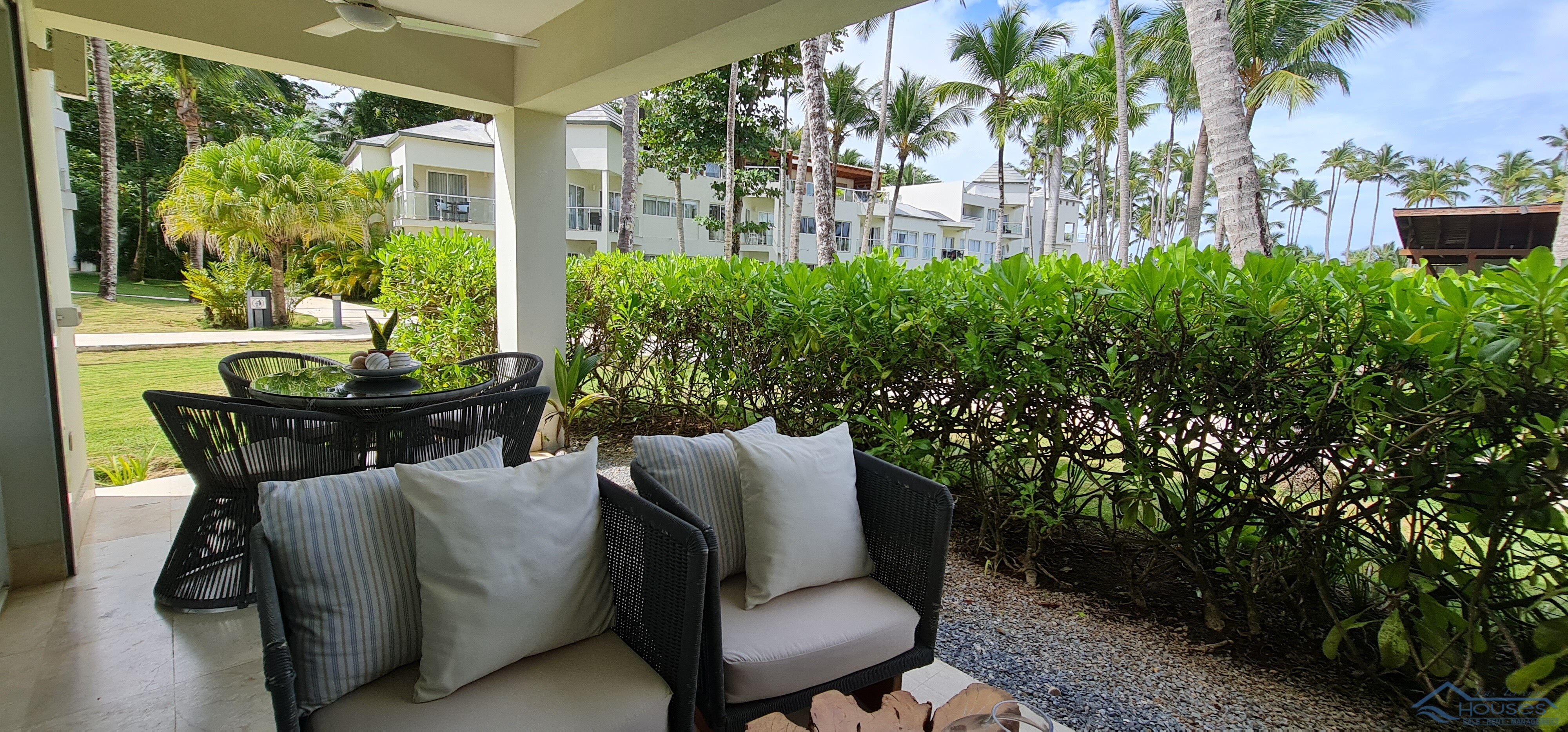 VIP OPPORTUNITY AT COSÓN BAY