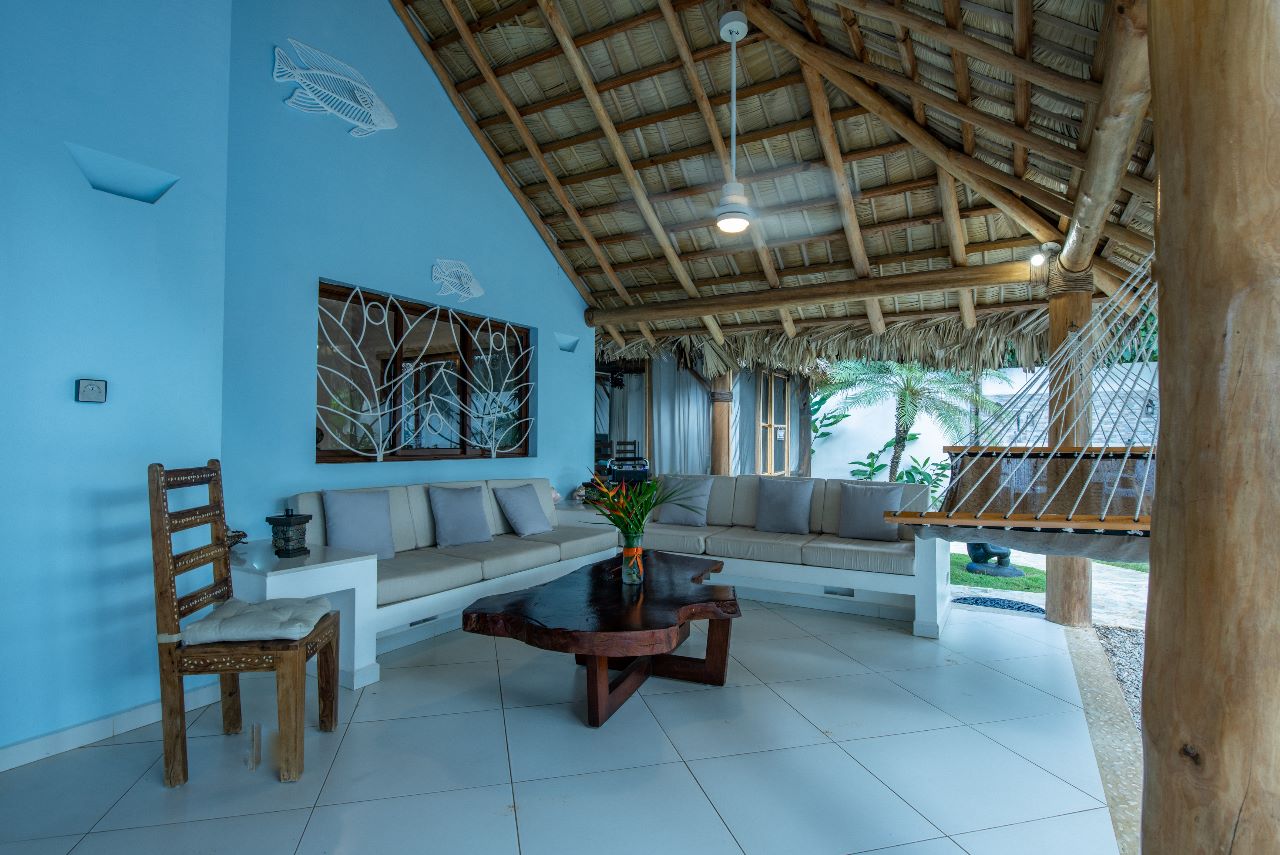 FISHERMAN VILLAGE HOUSE