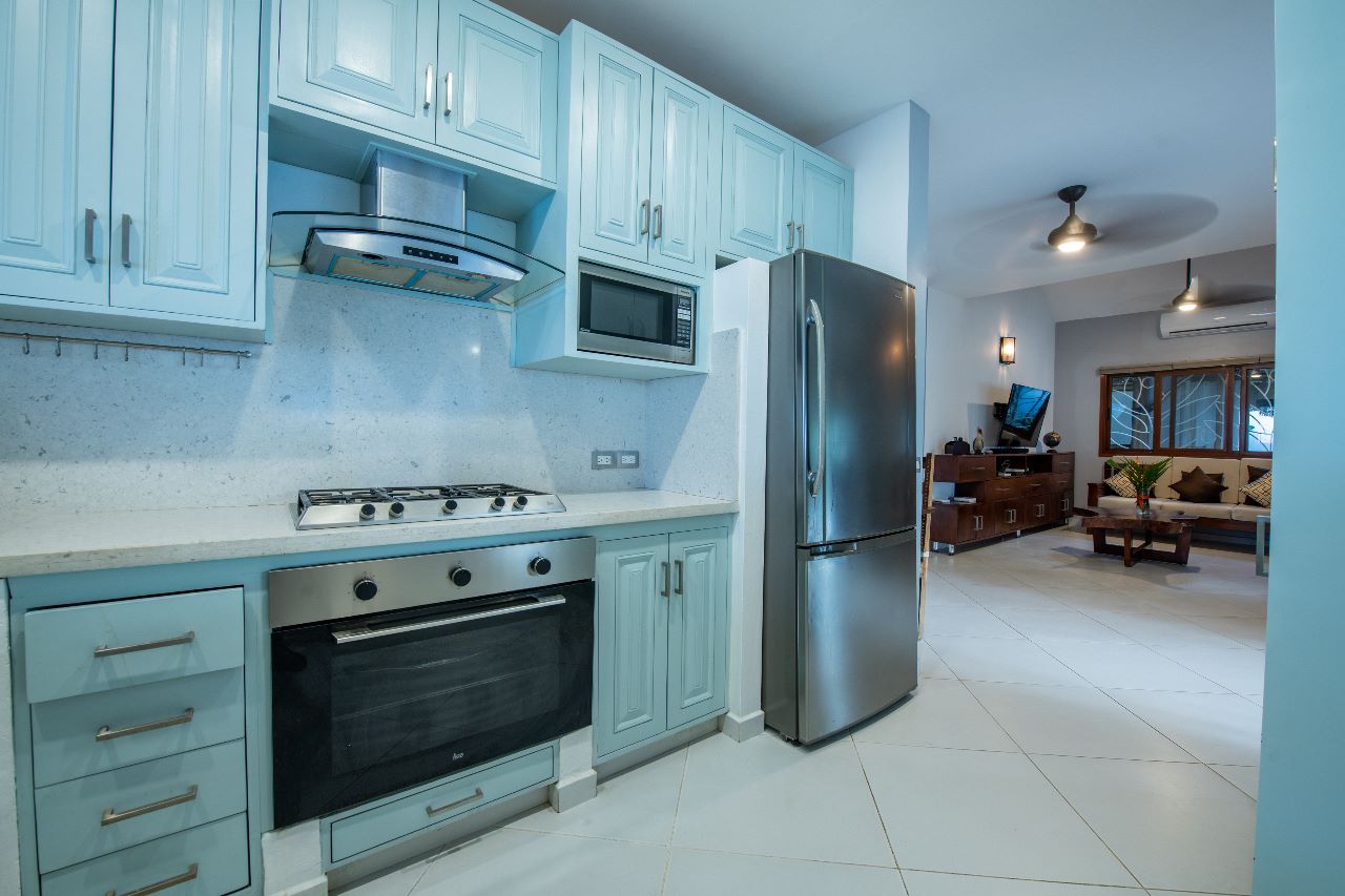 FISHERMAN VILLAGE HOUSE