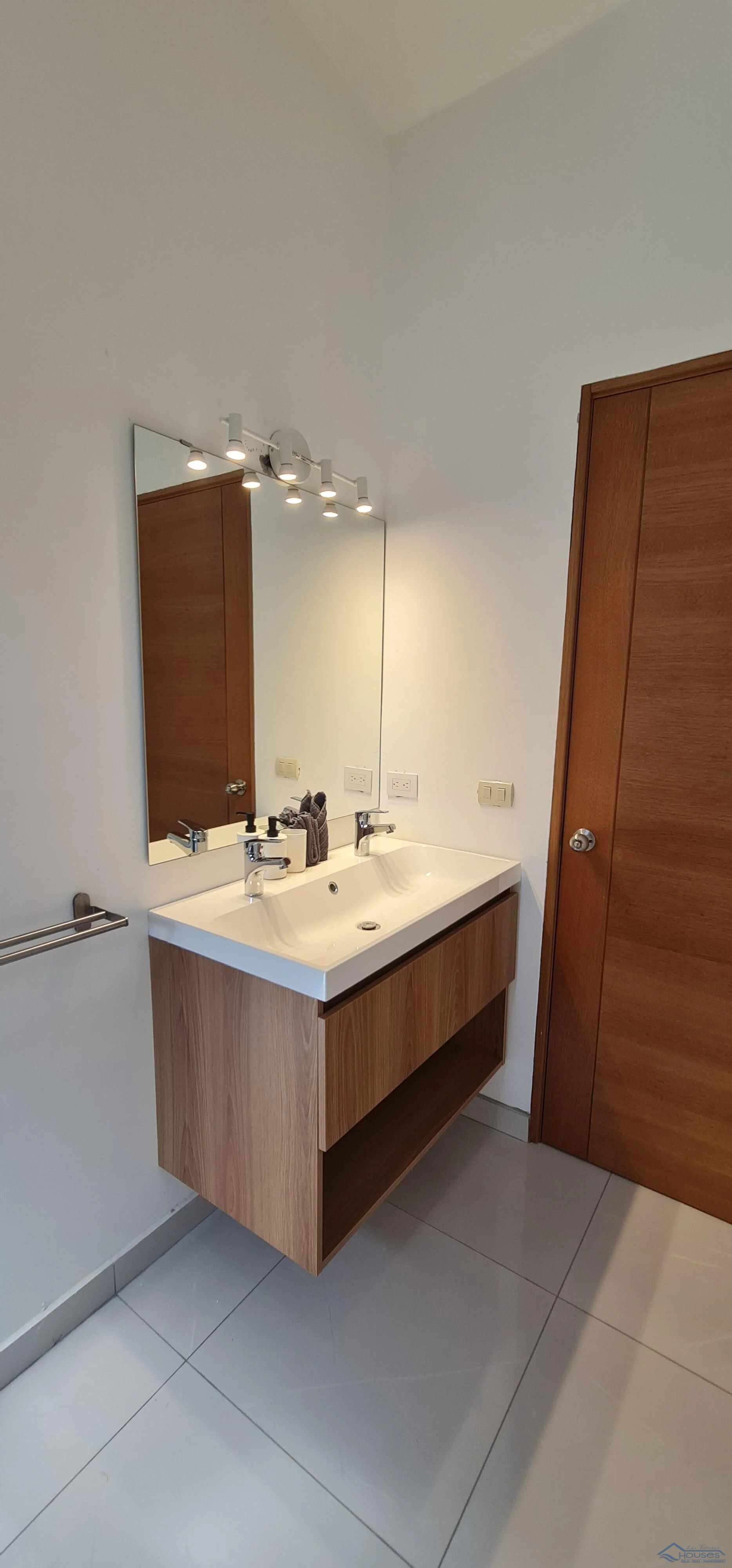 Luxury Investment Apartment Playa Popy Las Terrenas | 3 Bed | High ROI