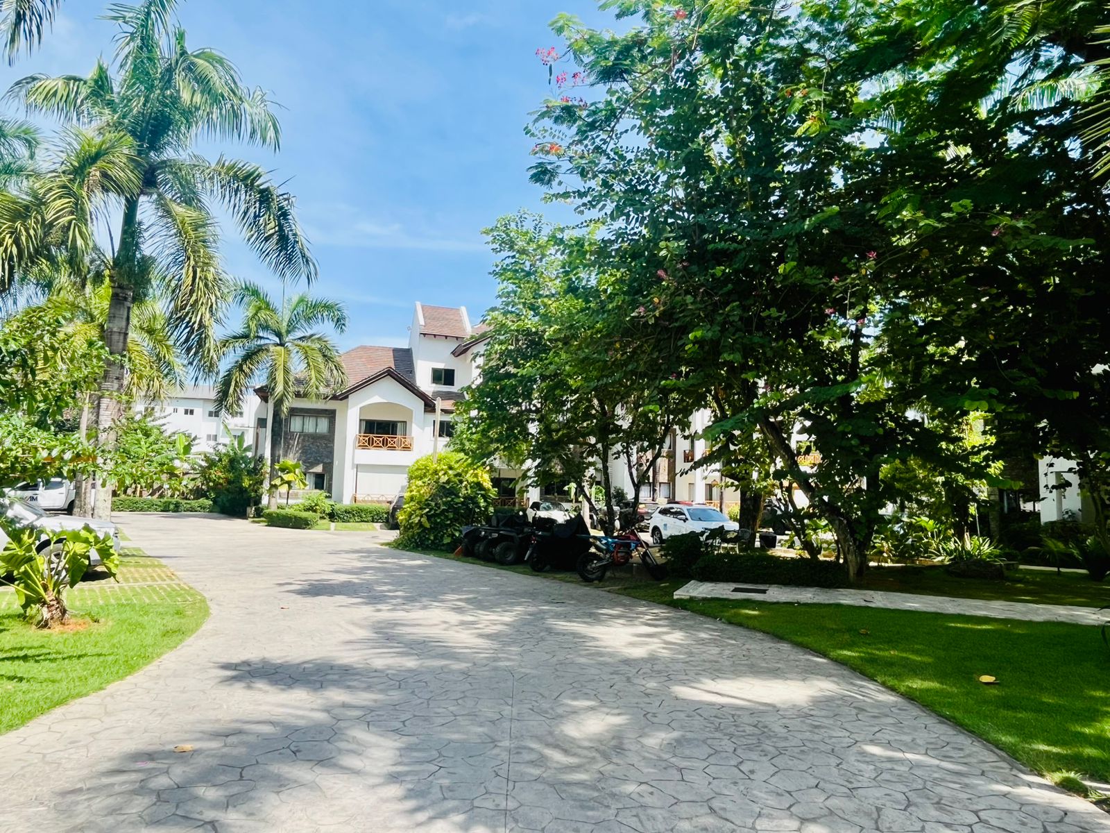 MONSERRAT I, ONE BEDROOM CONDO