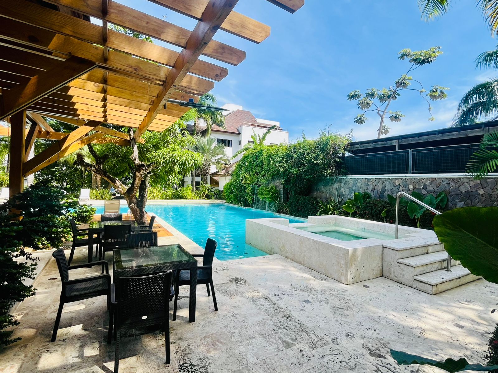 MONSERRAT I, ONE BEDROOM CONDO