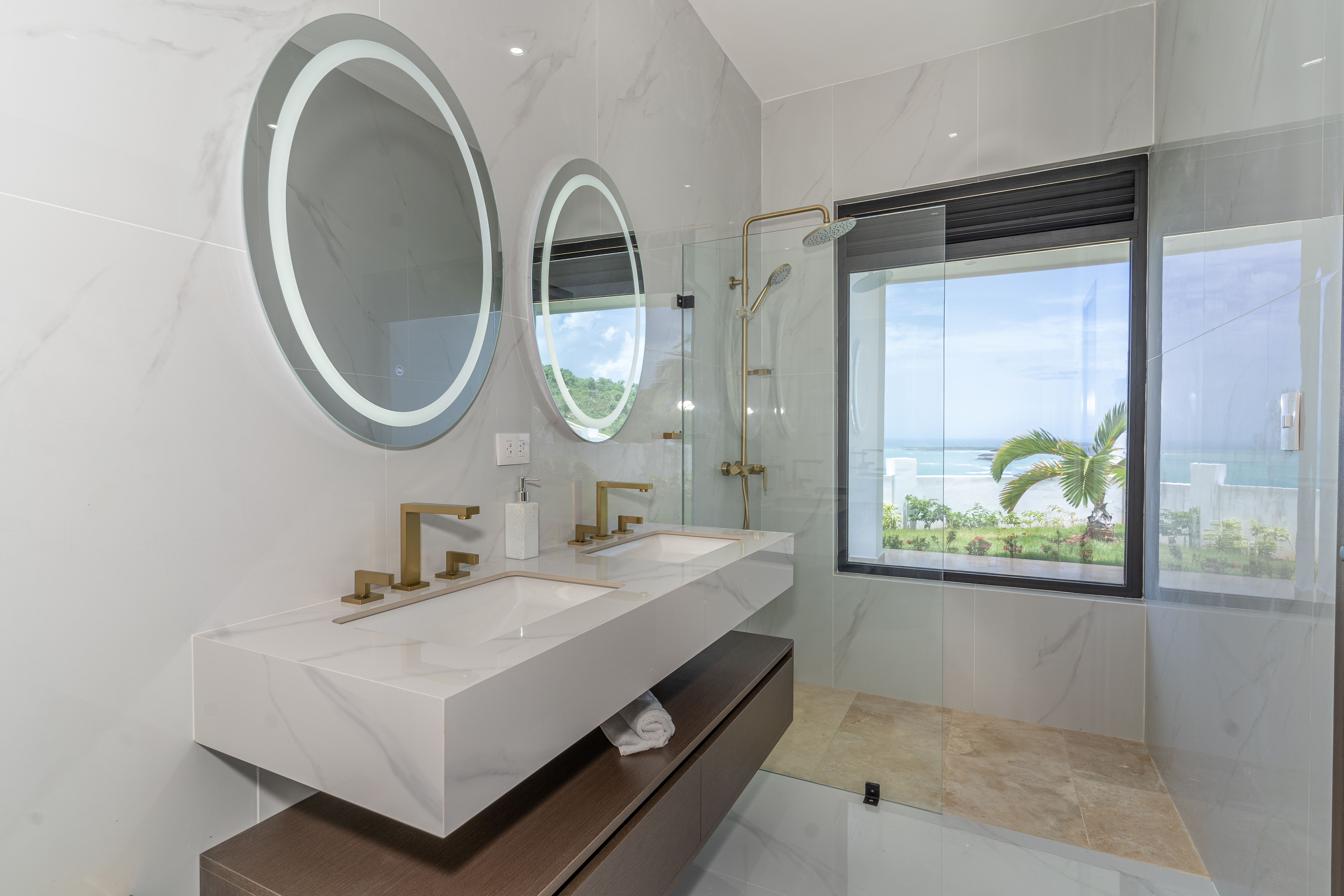 PANORAMIC LUXURY MANSION IN SWELL RESIDENTIAL, LAS TERRENAS