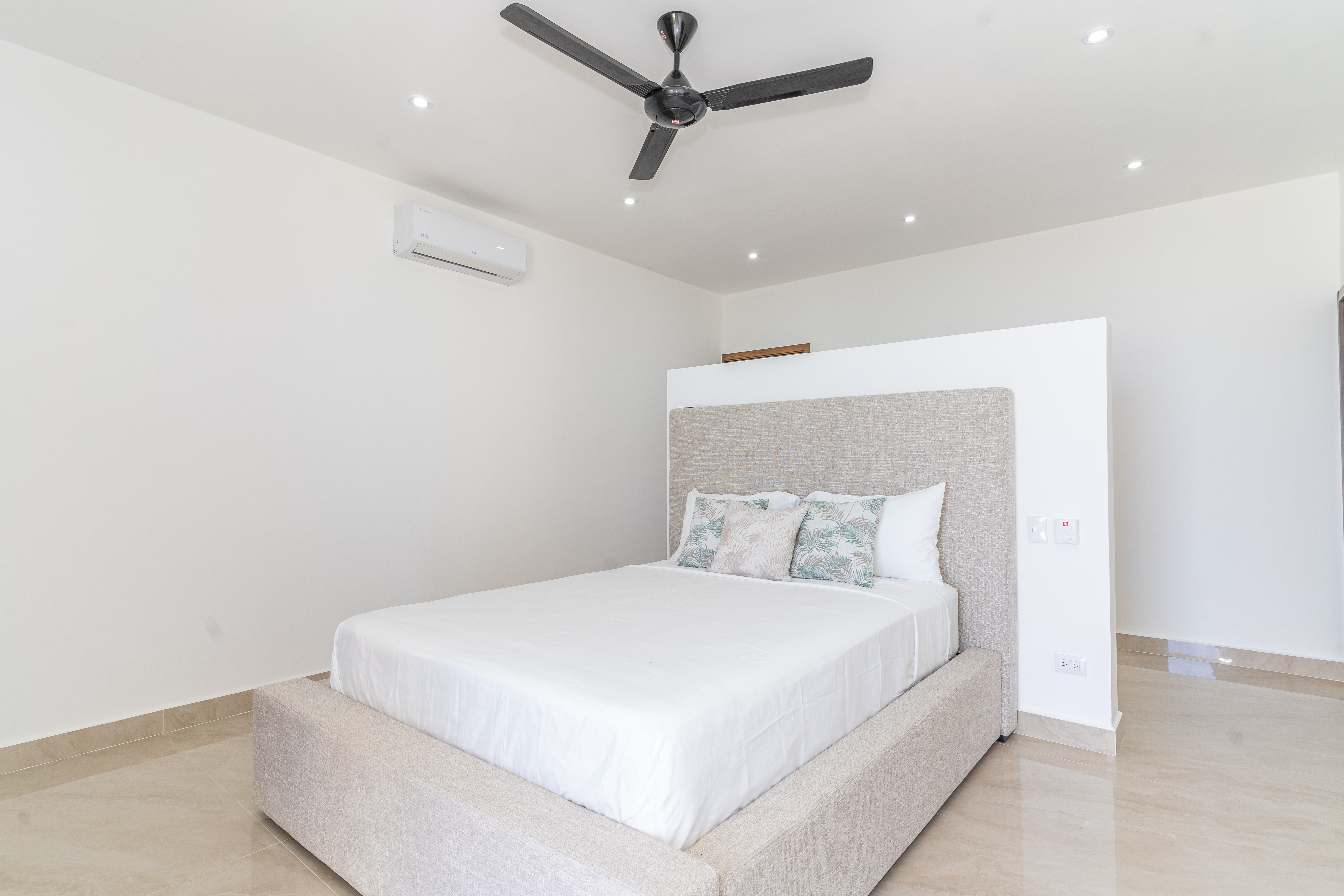 PANORAMIC LUXURY MANSION IN SWELL RESIDENTIAL, LAS TERRENAS